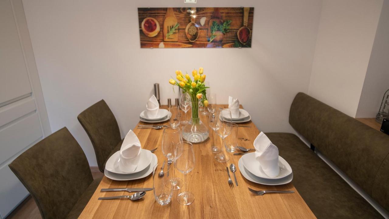 באד אאוסי Das Johann Apartments Im Ausseerland מראה חיצוני תמונה